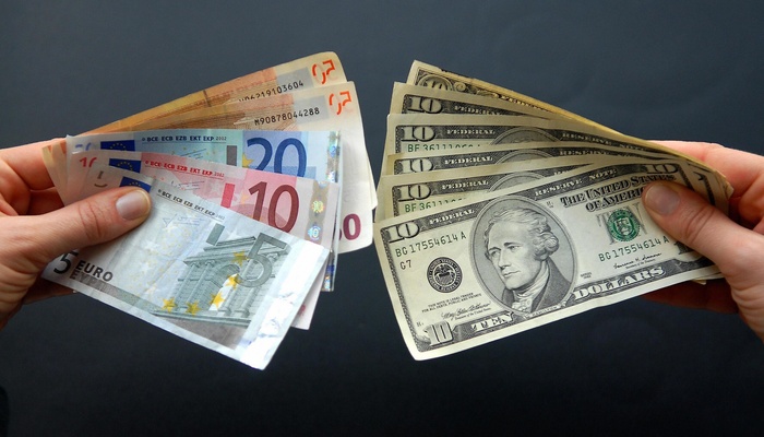 НБУ упростил проведение операций по обмену валют